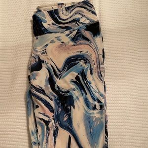 marble fabletics leggings